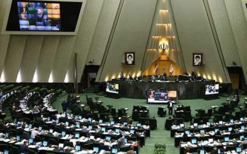 نماینده‌ به وزیر می‌گوید فلان‌معدن را به فرزندم ندهی استیضاح می‌شوی